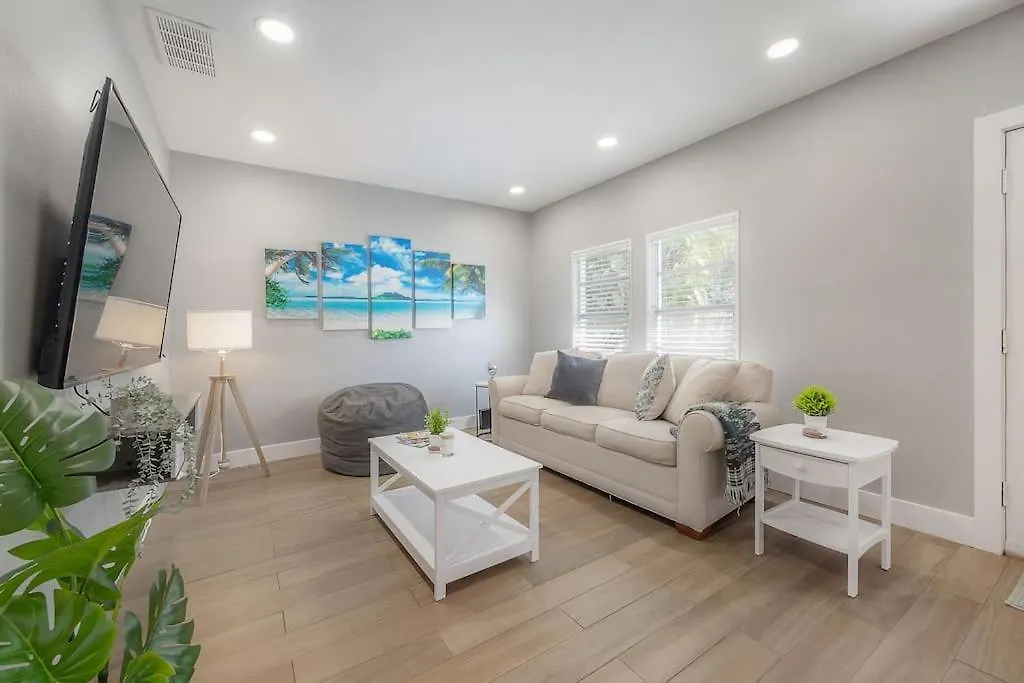 The Pearl Cottage 2B/1R With King And Fast Wifi Tampa Lejlighed