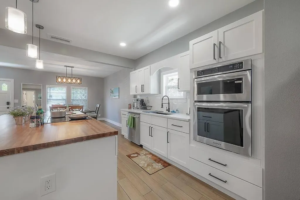 The Pearl Cottage 2B/1R With King And Fast Wifi Tampa Lejlighed