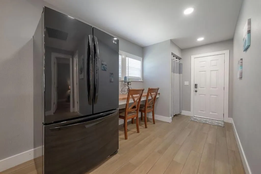 The Pearl Cottage 2B/1R With King And Fast Wifi Tampa Lejlighed